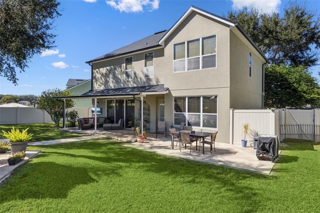 Active With Contract: $440,000 (4 beds, 2 baths, 2520 Square Feet)
