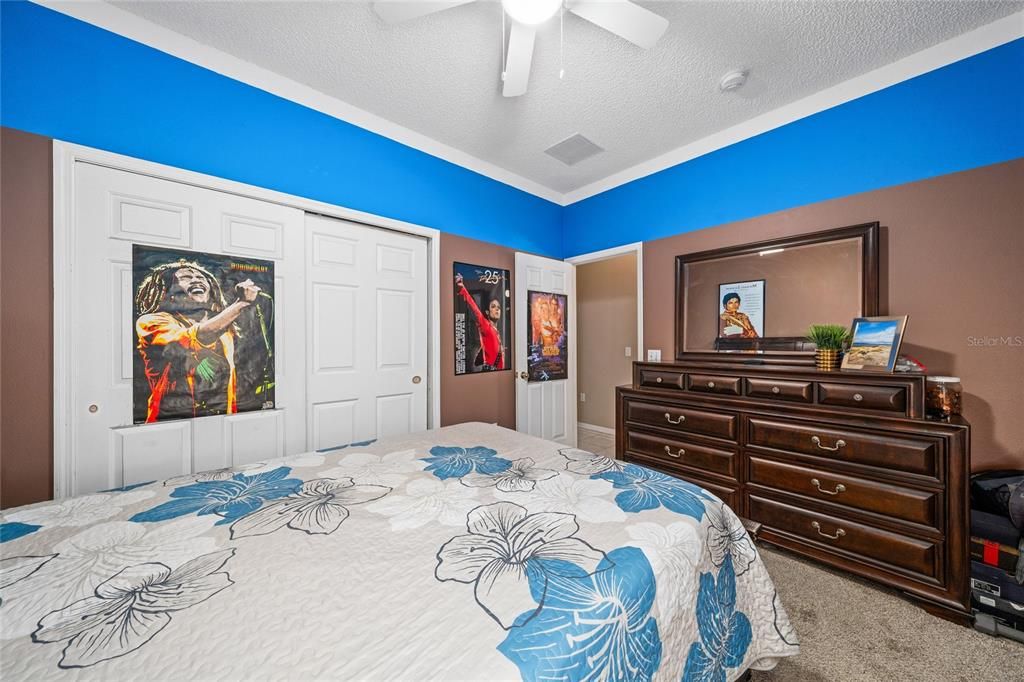 На продажу: $410,000 (4 спален, 3 ванн, 2308 Квадратных фут)