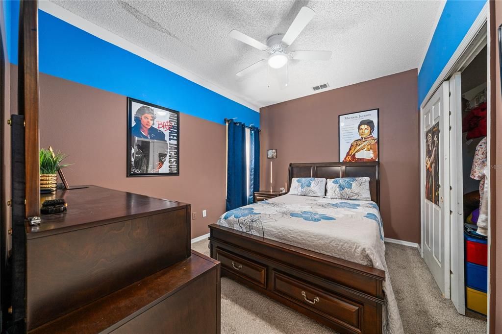 На продажу: $410,000 (4 спален, 3 ванн, 2308 Квадратных фут)