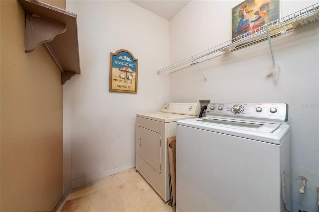 На продажу: $410,000 (4 спален, 3 ванн, 2308 Квадратных фут)