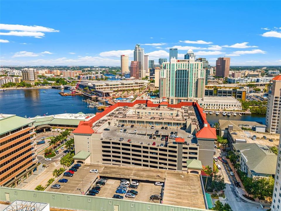 For Sale: $910,000 (3 beds, 2 baths, 1332 Square Feet)