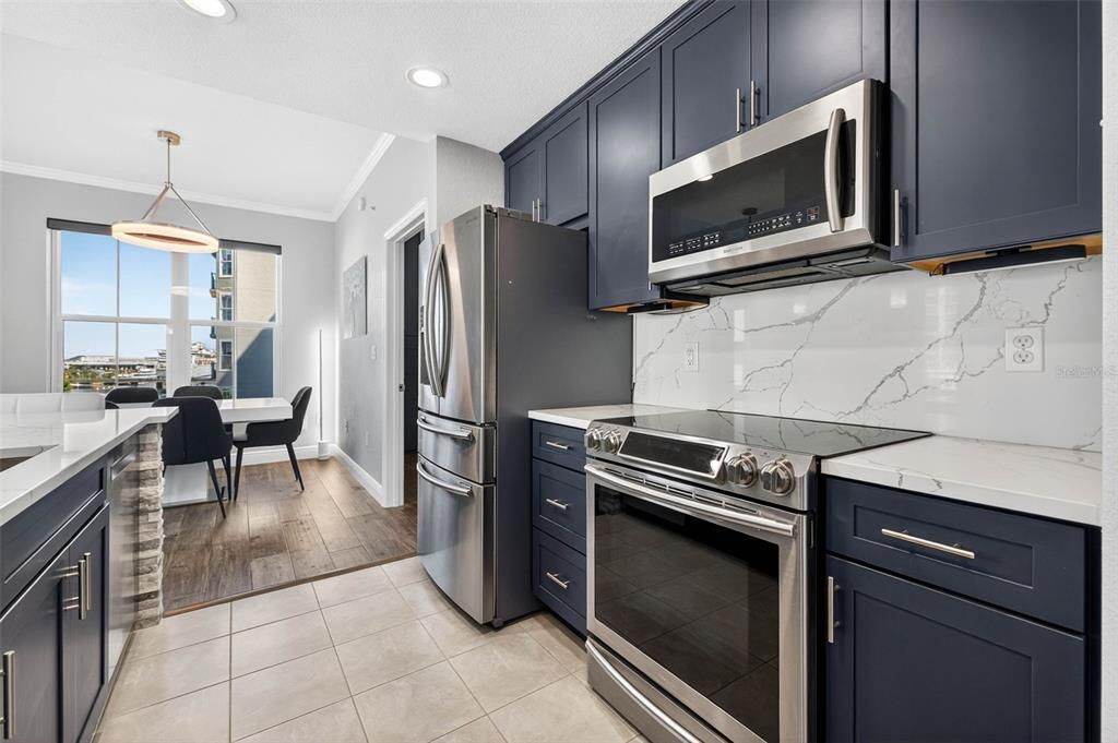 For Sale: $910,000 (3 beds, 2 baths, 1332 Square Feet)