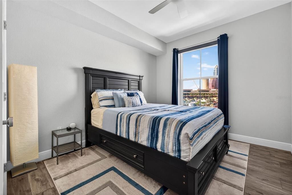 For Sale: $910,000 (3 beds, 2 baths, 1332 Square Feet)