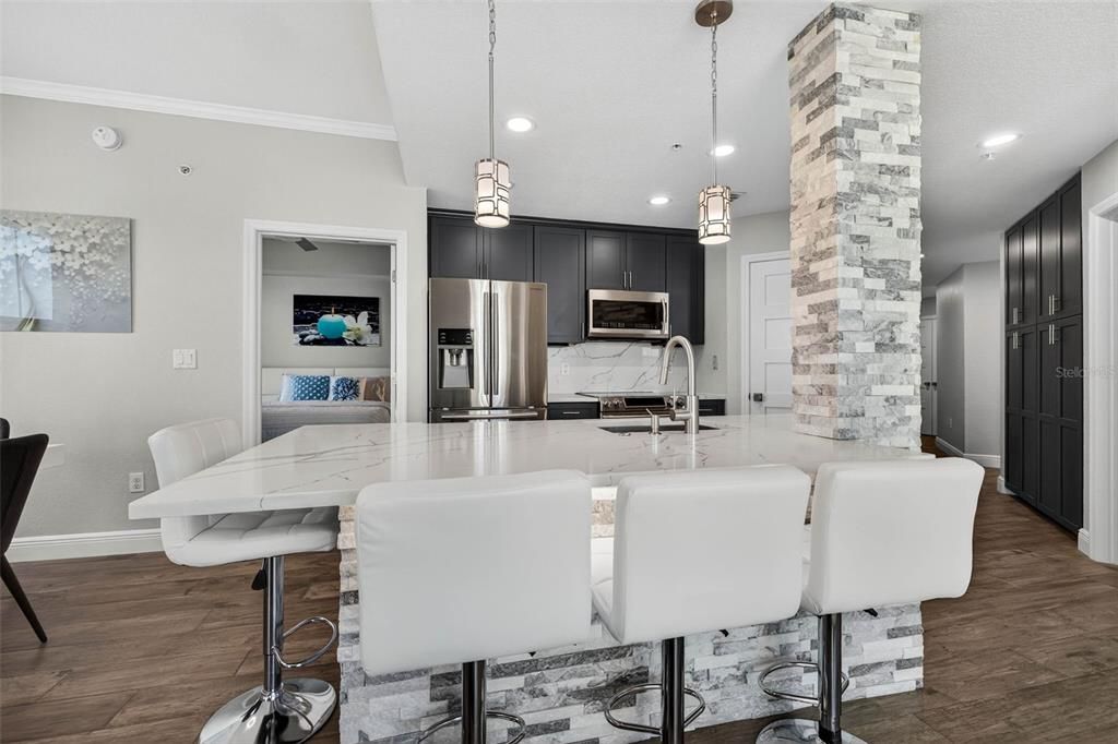 For Sale: $910,000 (3 beds, 2 baths, 1332 Square Feet)