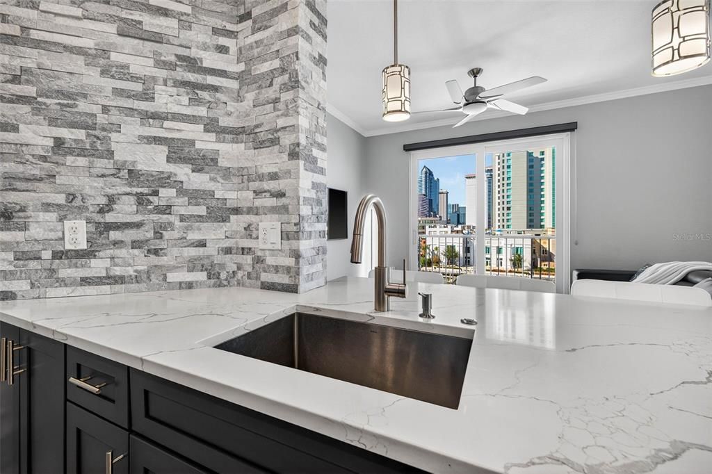 For Sale: $910,000 (3 beds, 2 baths, 1332 Square Feet)