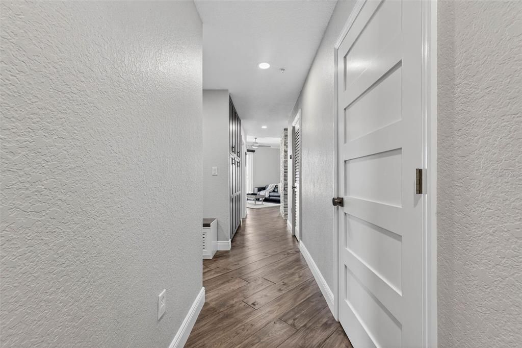 For Sale: $910,000 (3 beds, 2 baths, 1332 Square Feet)