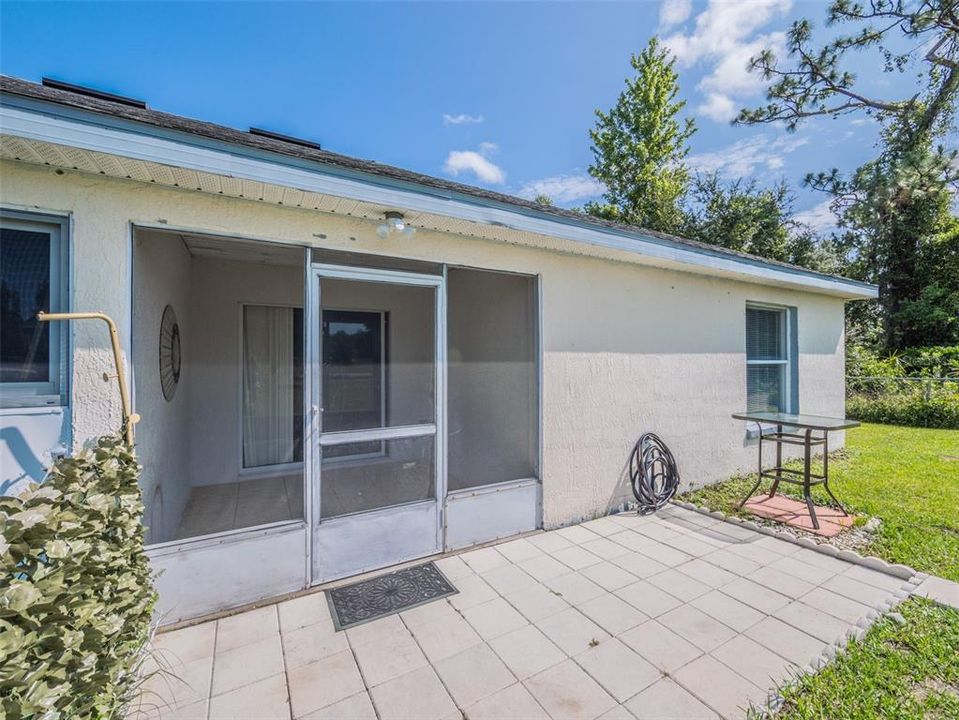 For Sale: $490,000 (5 beds, 0 baths, 2484 Square Feet)