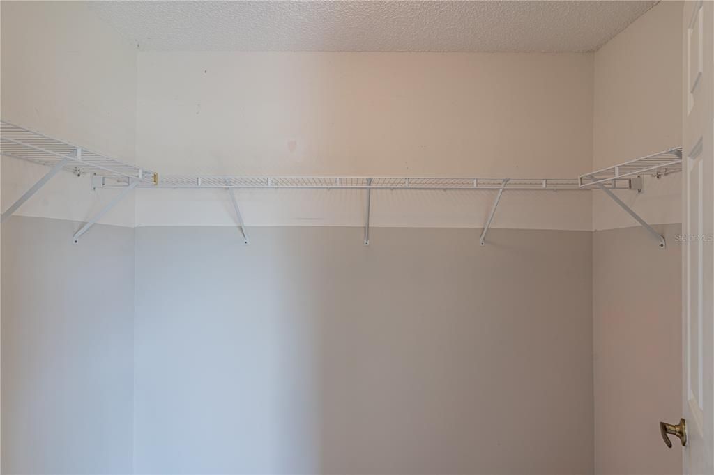 For Sale: $490,000 (5 beds, 0 baths, 2484 Square Feet)