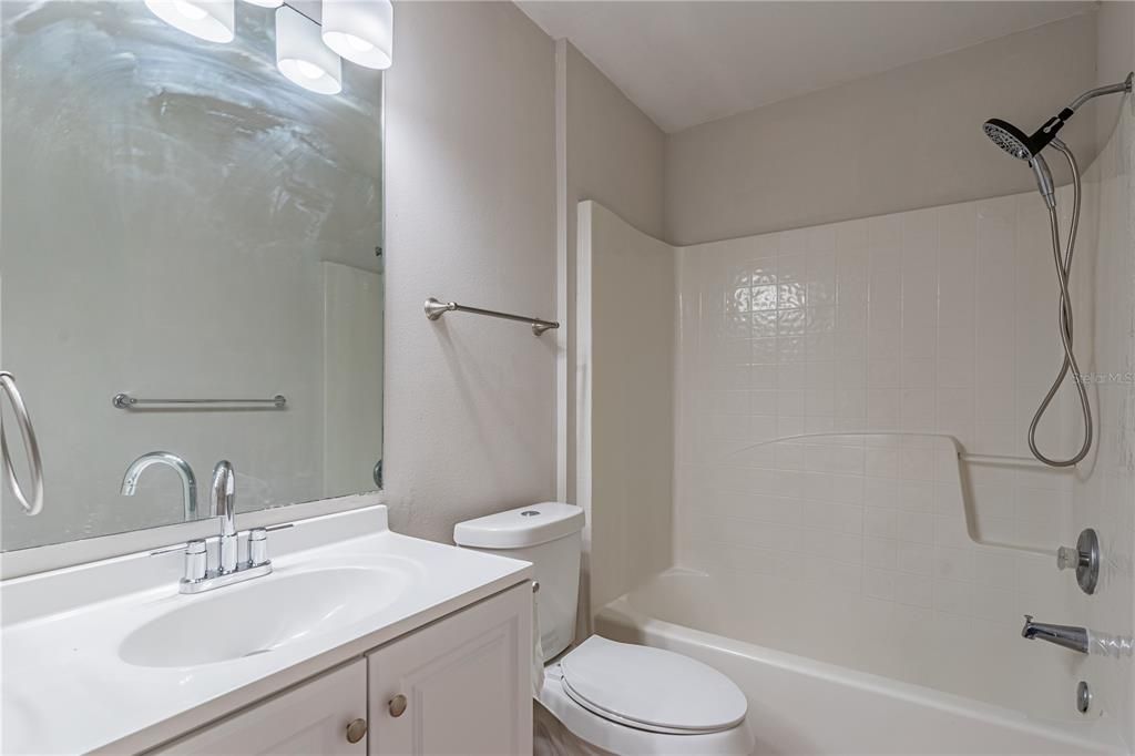 For Sale: $490,000 (5 beds, 0 baths, 2484 Square Feet)