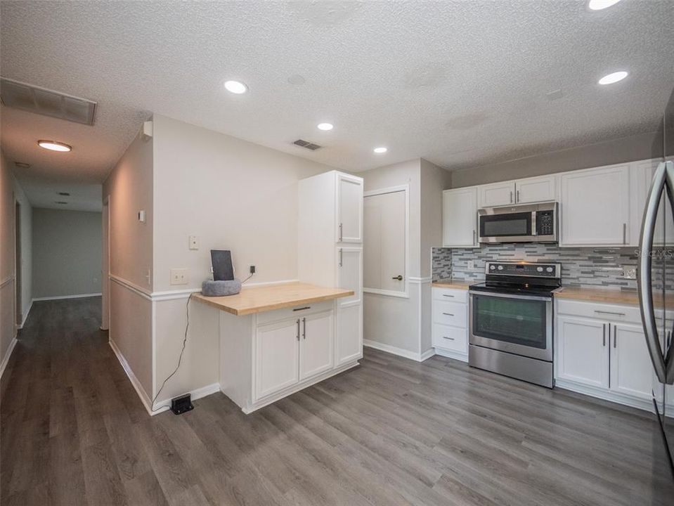 For Sale: $490,000 (5 beds, 0 baths, 2484 Square Feet)