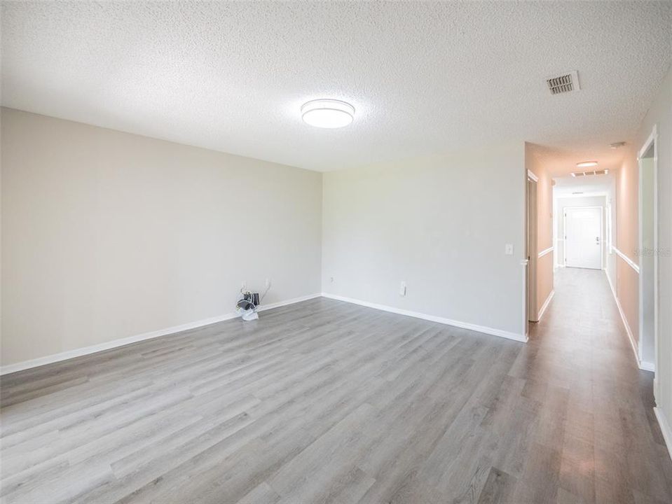 For Sale: $490,000 (5 beds, 0 baths, 2484 Square Feet)