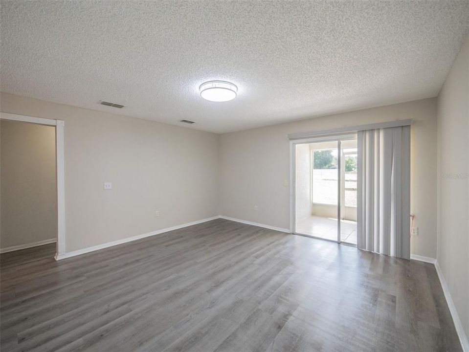 For Sale: $490,000 (5 beds, 0 baths, 2484 Square Feet)