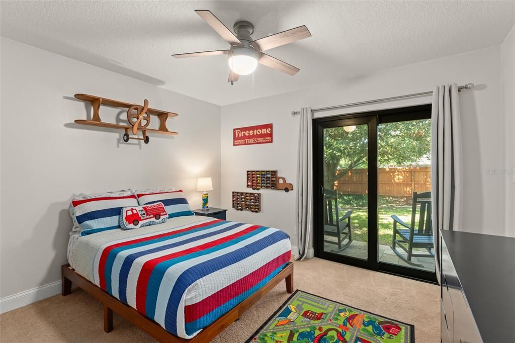 Activo con contrato: $699,900 (3 camas, 2 baños, 2106 Pies cuadrados)