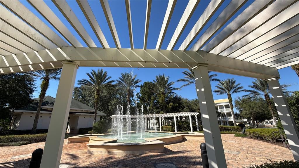 Под контрактом: $299,000 (3 спален, 2 ванн, 1419 Квадратных фут)