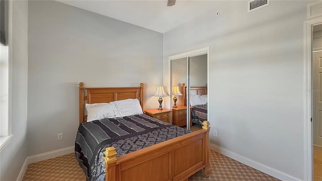 Под контрактом: $299,000 (3 спален, 2 ванн, 1419 Квадратных фут)