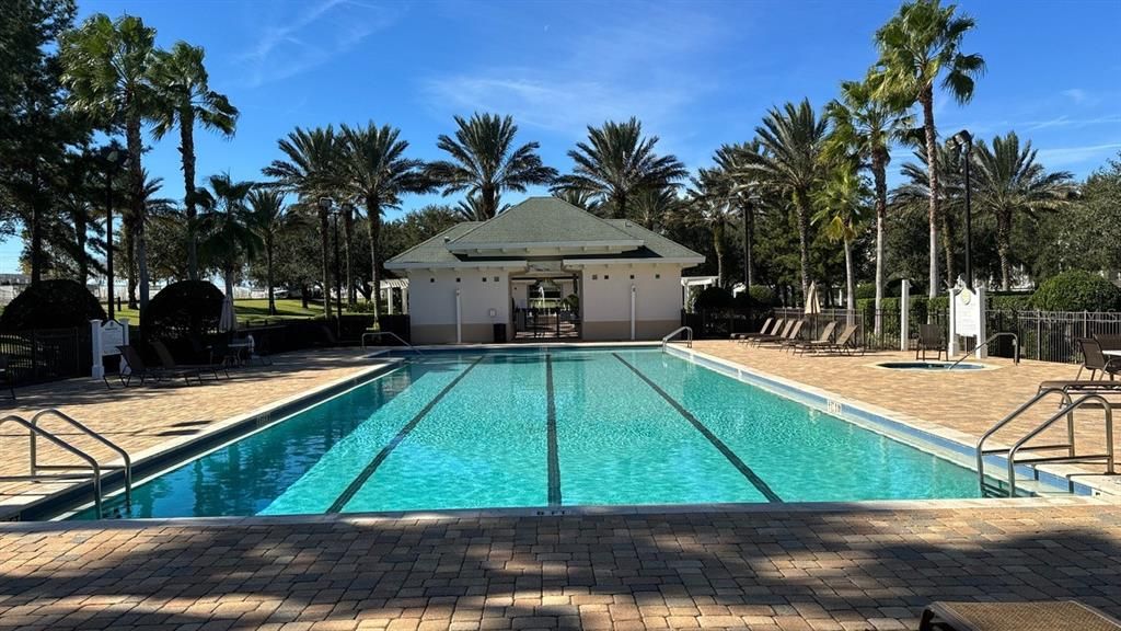 Под контрактом: $299,000 (3 спален, 2 ванн, 1419 Квадратных фут)