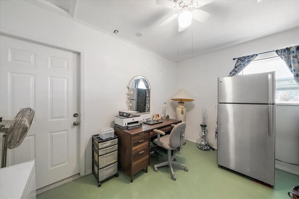 For Sale: $370,000 (3 beds, 2 baths, 1120 Square Feet)