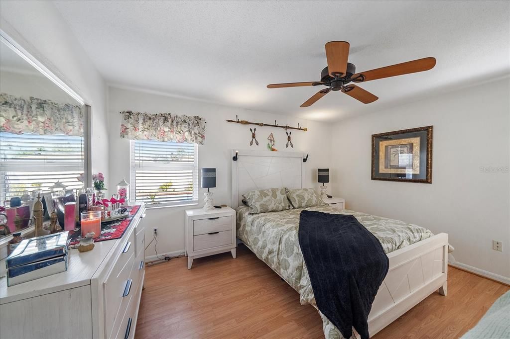 For Sale: $370,000 (3 beds, 2 baths, 1120 Square Feet)