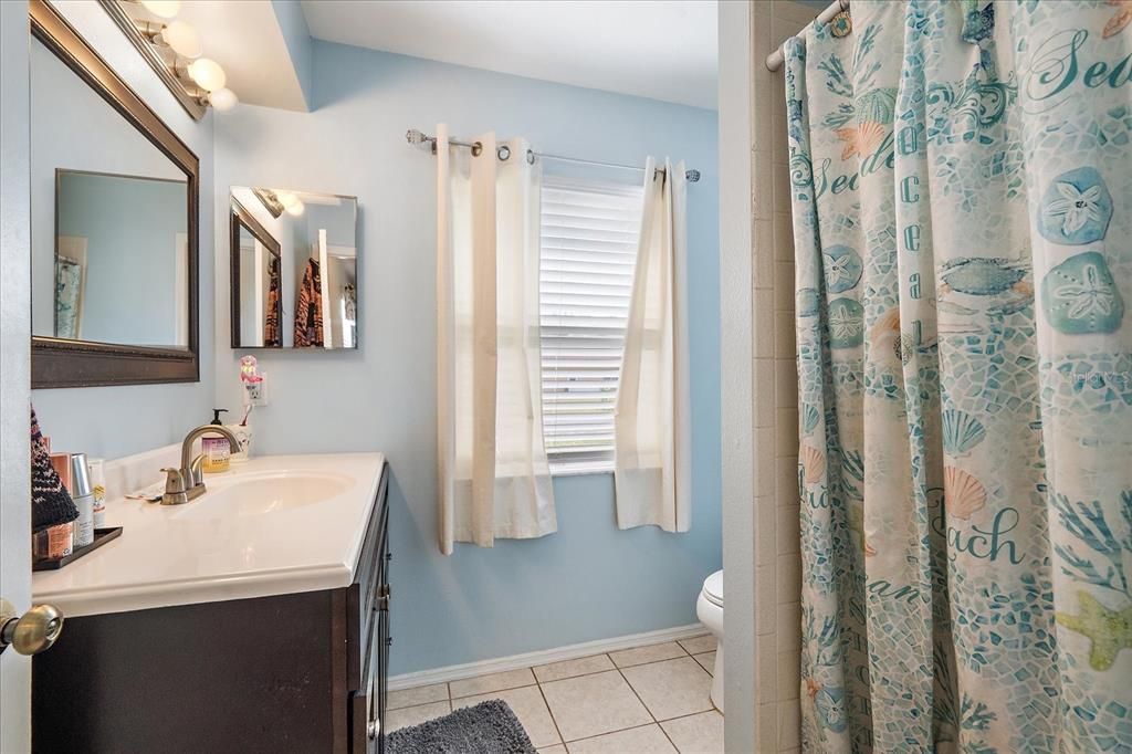 For Sale: $370,000 (3 beds, 2 baths, 1120 Square Feet)