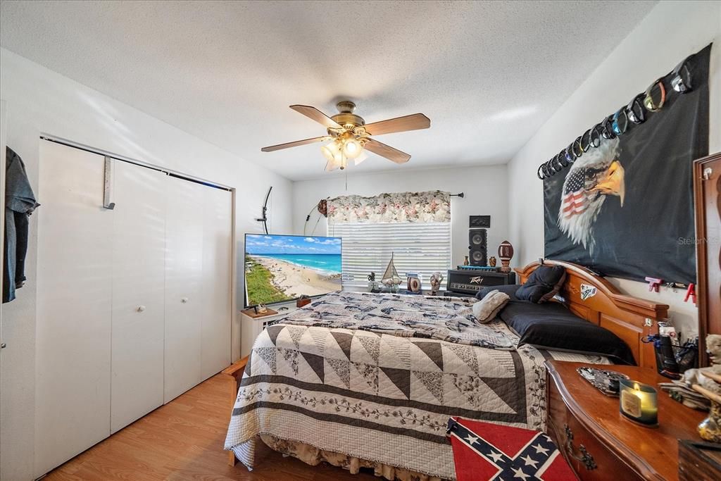 For Sale: $370,000 (3 beds, 2 baths, 1120 Square Feet)