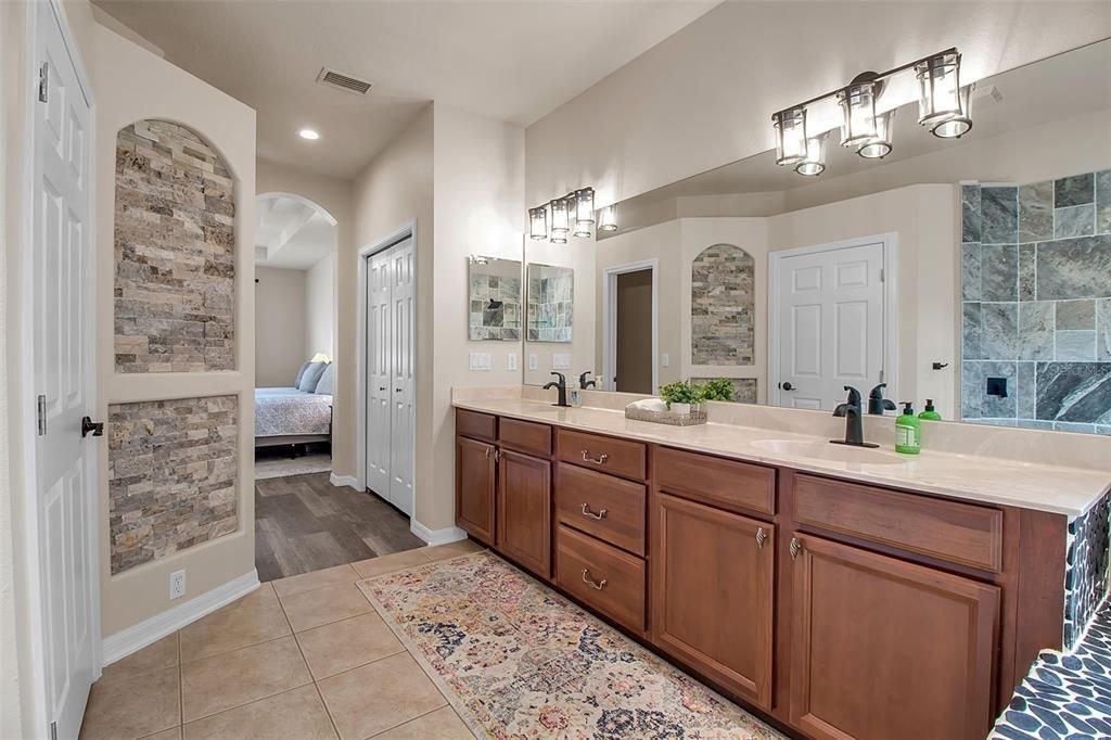 For Sale: $489,900 (4 beds, 3 baths, 2289 Square Feet)