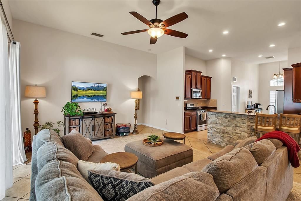 For Sale: $489,900 (4 beds, 3 baths, 2289 Square Feet)