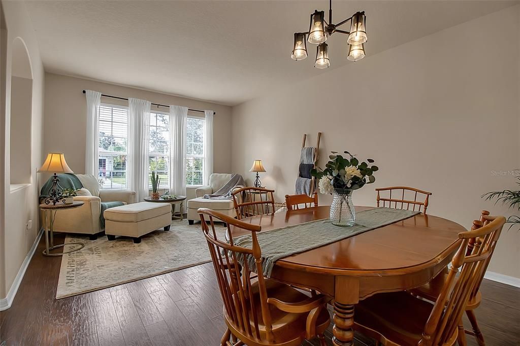 For Sale: $489,900 (4 beds, 3 baths, 2289 Square Feet)