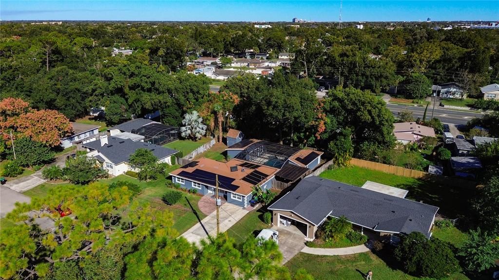 Activo con contrato: $549,000 (4 camas, 3 baños, 2421 Pies cuadrados)