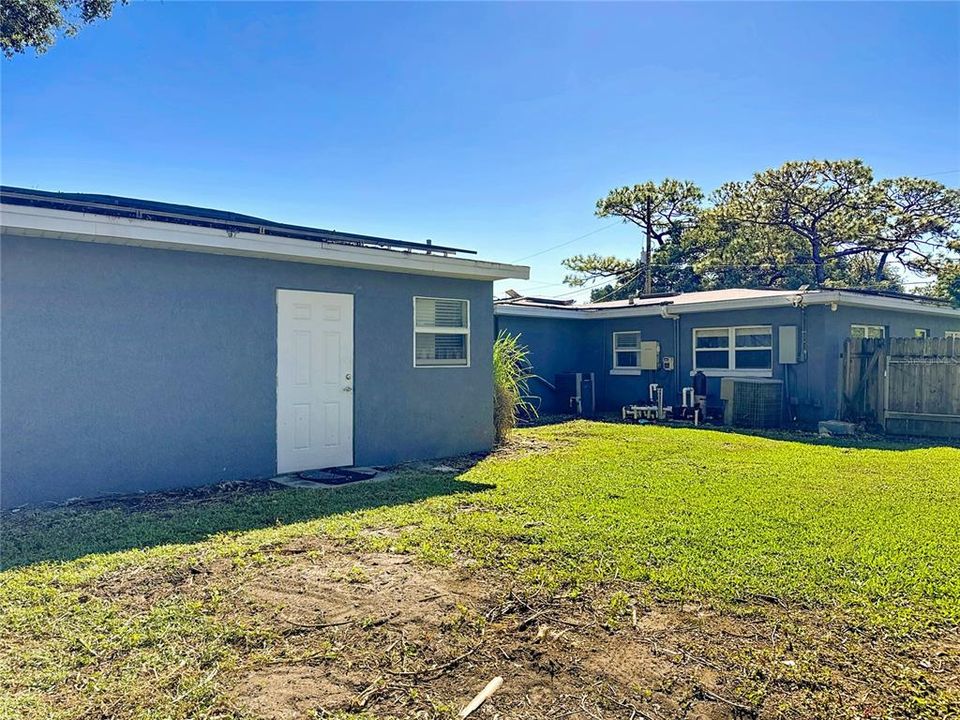 Activo con contrato: $549,000 (4 camas, 3 baños, 2421 Pies cuadrados)