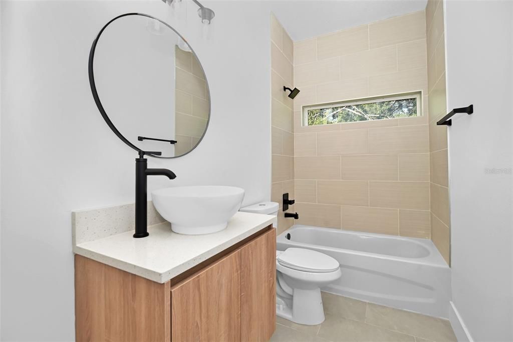 For Sale: $270,000 (3 beds, 2 baths, 1352 Square Feet)