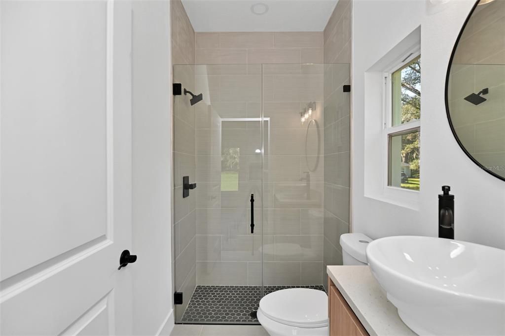 For Sale: $270,000 (3 beds, 2 baths, 1352 Square Feet)