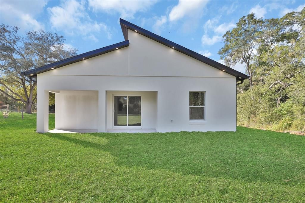 For Sale: $270,000 (3 beds, 2 baths, 1352 Square Feet)