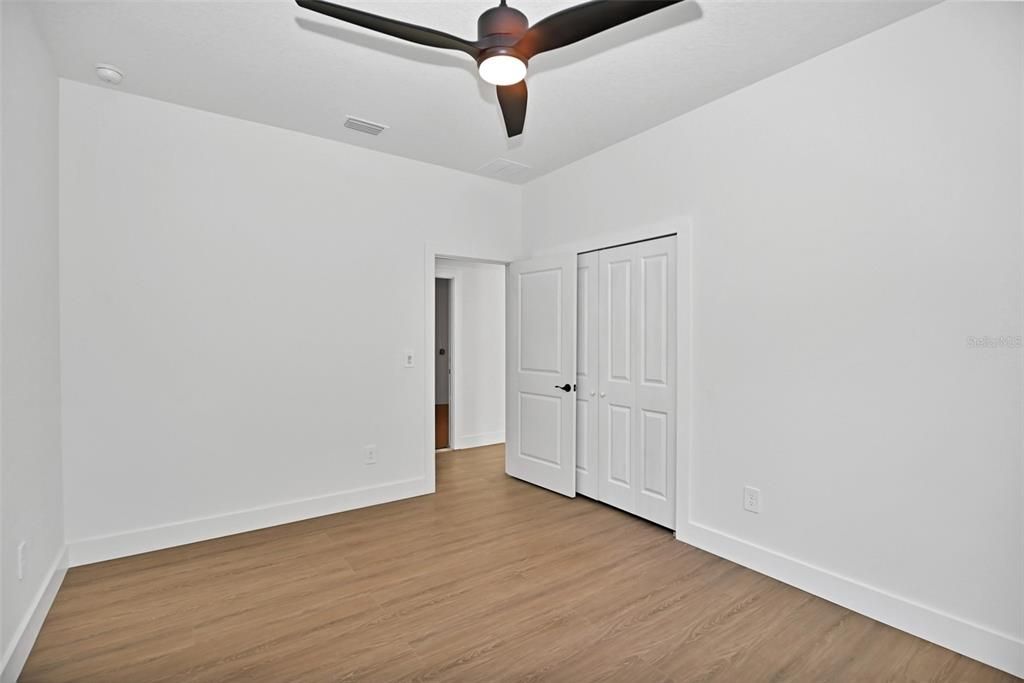 For Sale: $270,000 (3 beds, 2 baths, 1352 Square Feet)