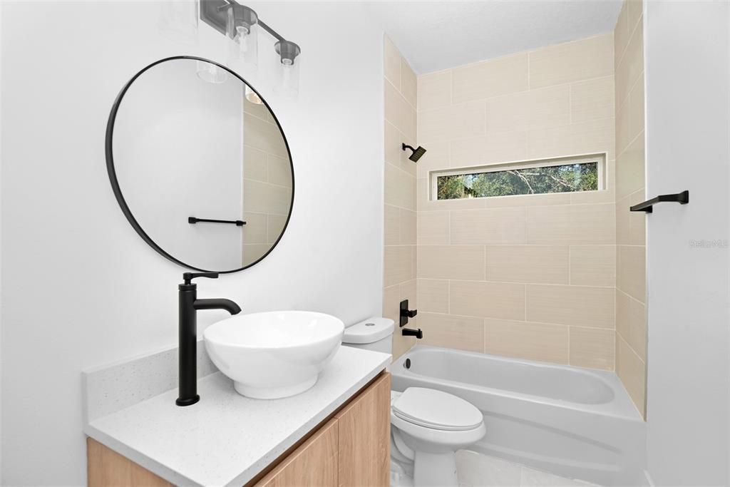 For Sale: $270,000 (3 beds, 2 baths, 1352 Square Feet)