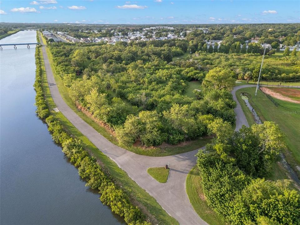 Active With Contract: $319,900 (3 beds, 2 baths, 1100 Square Feet)