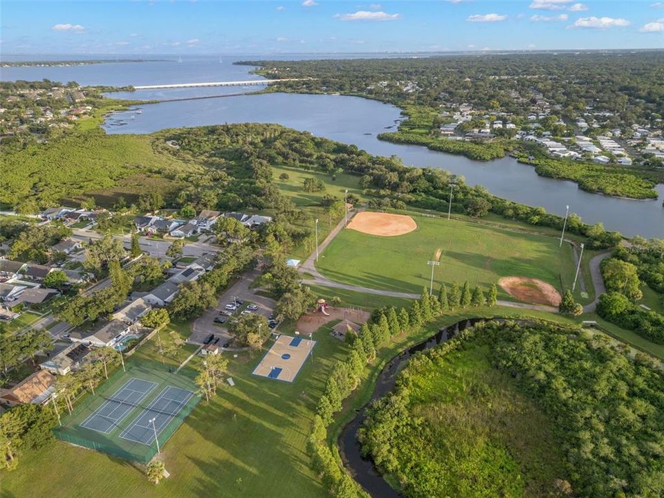 Active With Contract: $319,900 (3 beds, 2 baths, 1100 Square Feet)