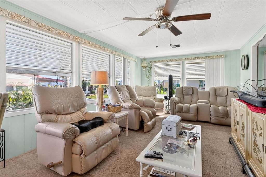 待售: $120,000 (2 贝兹, 2 浴室, 1248 平方英尺)