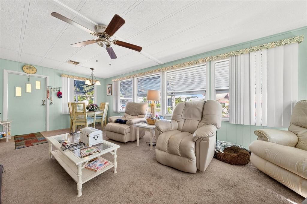 待售: $120,000 (2 贝兹, 2 浴室, 1248 平方英尺)