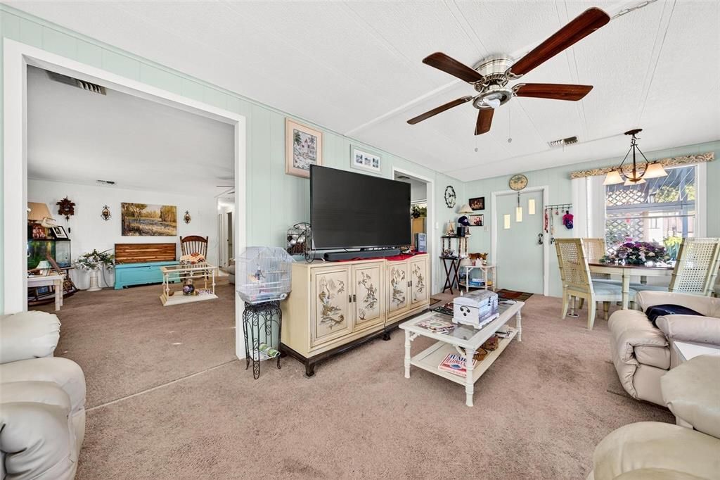 待售: $120,000 (2 贝兹, 2 浴室, 1248 平方英尺)