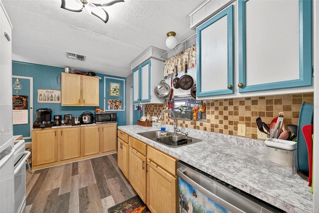 待售: $120,000 (2 贝兹, 2 浴室, 1248 平方英尺)