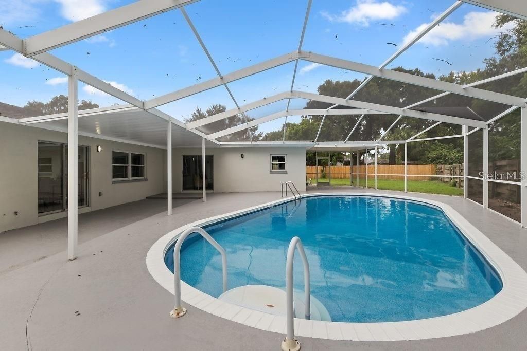 For Sale: $575,000 (4 beds, 3 baths, 2337 Square Feet)