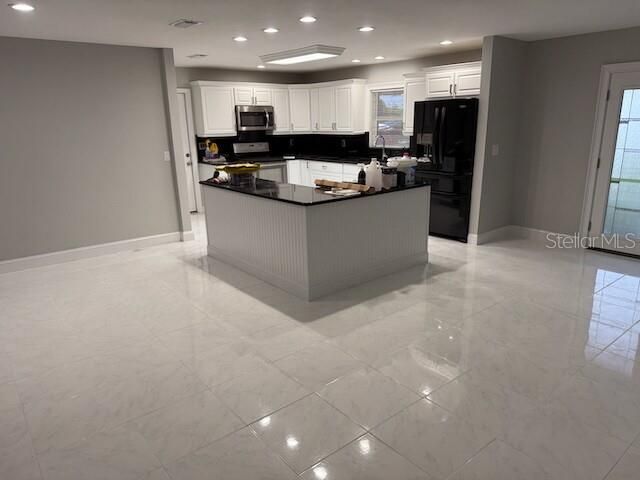 For Sale: $575,000 (4 beds, 3 baths, 2337 Square Feet)