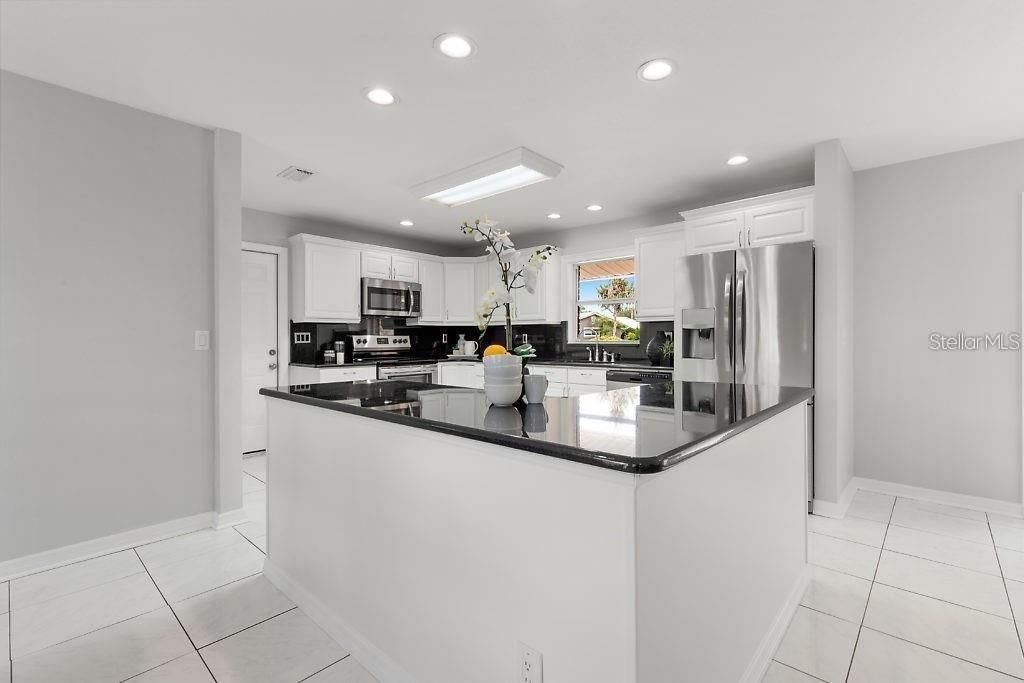 For Sale: $575,000 (4 beds, 3 baths, 2337 Square Feet)