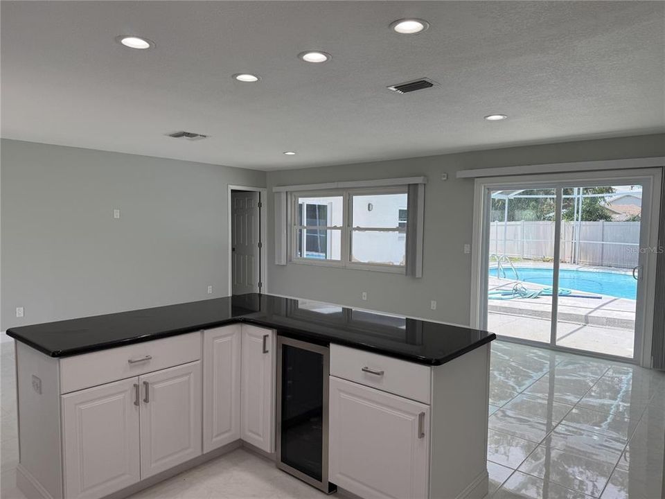 For Sale: $575,000 (4 beds, 3 baths, 2337 Square Feet)