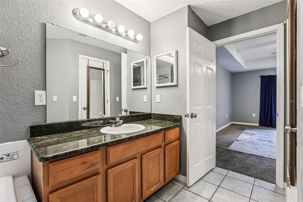 For Sale: $425,000 (3 beds, 2 baths, 1644 Square Feet)