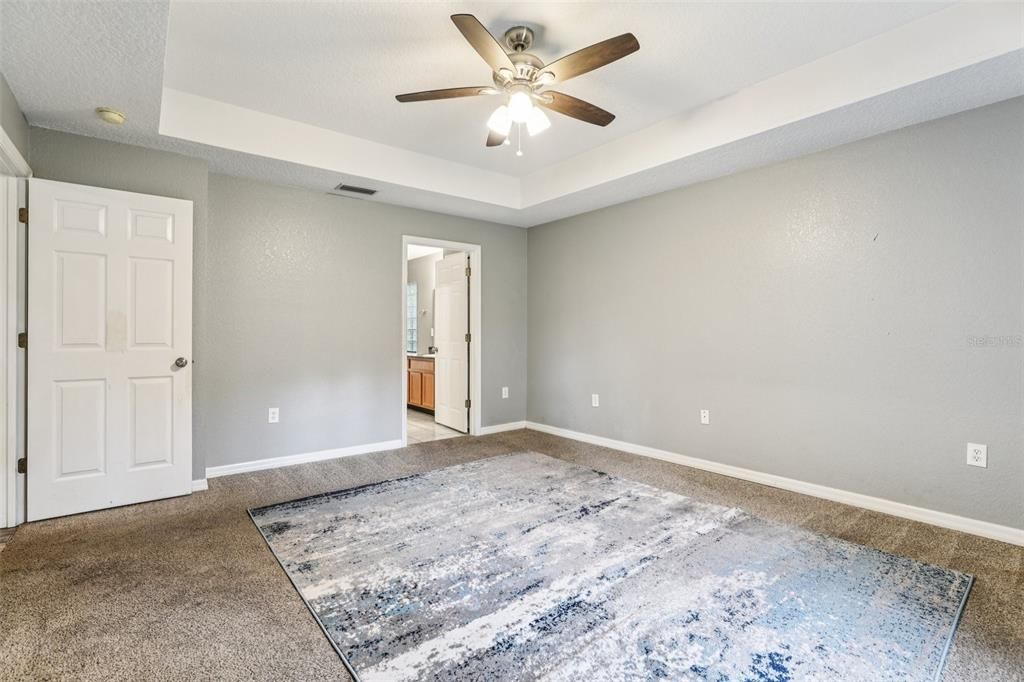 For Sale: $425,000 (3 beds, 2 baths, 1644 Square Feet)