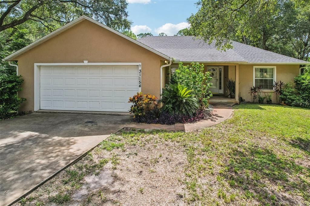 For Sale: $425,000 (3 beds, 2 baths, 1644 Square Feet)