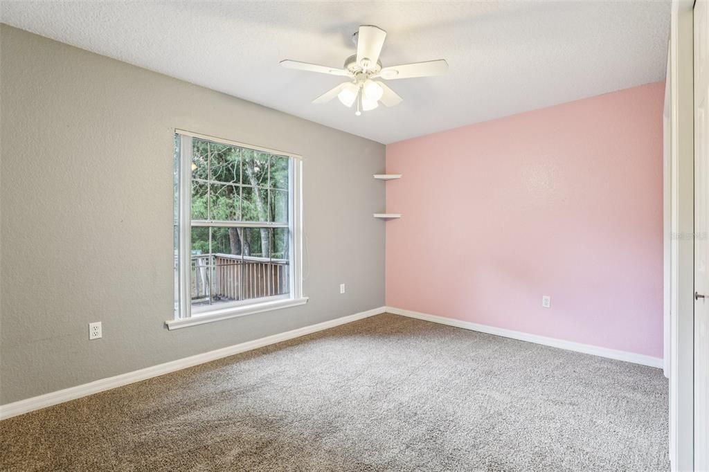 For Sale: $425,000 (3 beds, 2 baths, 1644 Square Feet)