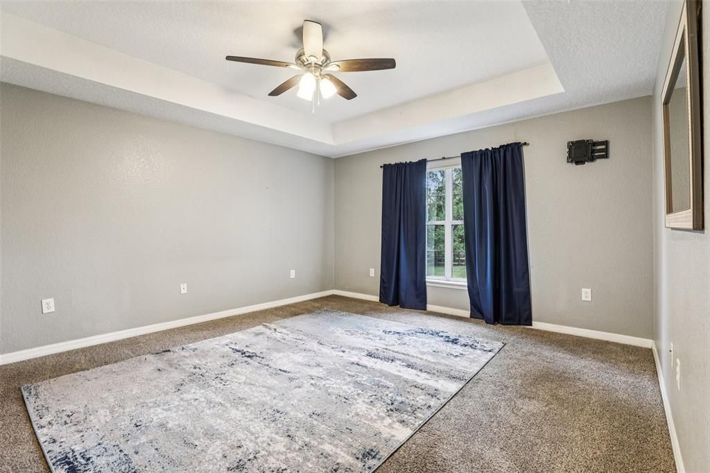 For Sale: $425,000 (3 beds, 2 baths, 1644 Square Feet)