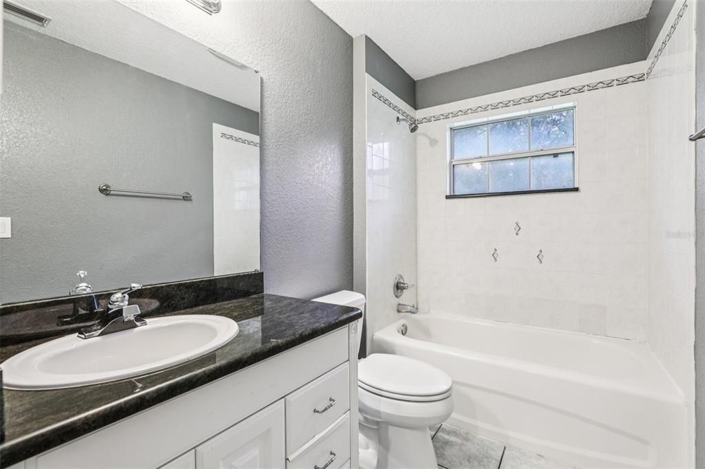 For Sale: $425,000 (3 beds, 2 baths, 1644 Square Feet)